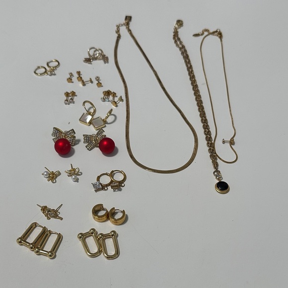 Miranda Frye Jewelry - ❤️ Bundle of 18 High End Department Store Brands Necklaces & Earrings (Costume)